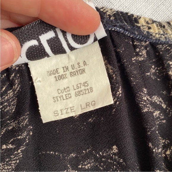 Clio Black and Cream Floral Maxi Skirt - Picture 7 of 11